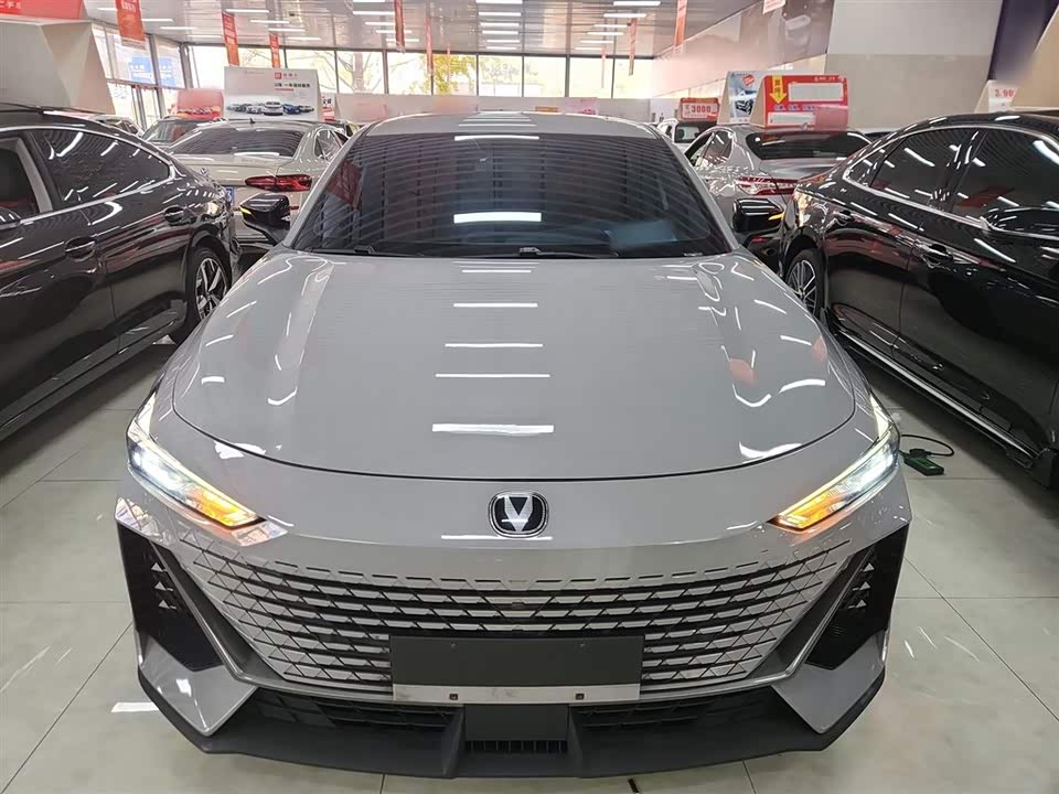 Changan UNI-V Smart iDD