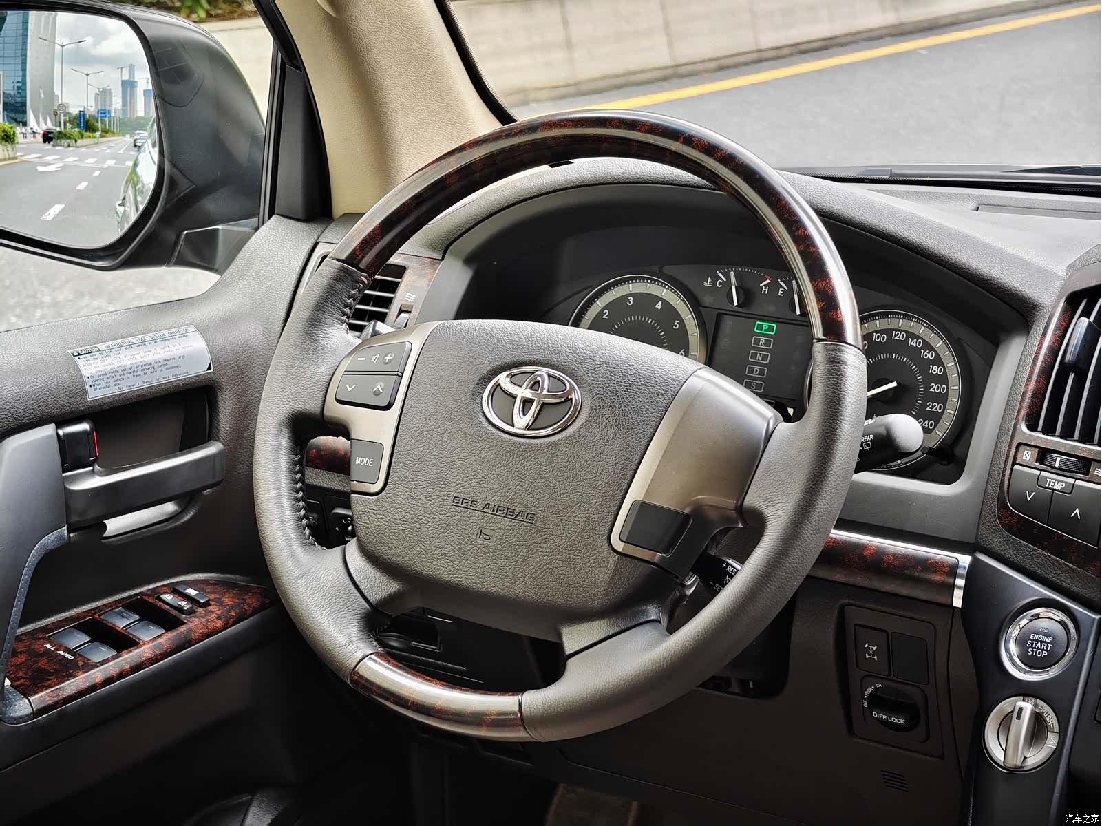 Toyota Land Cruiser, 2012 22
