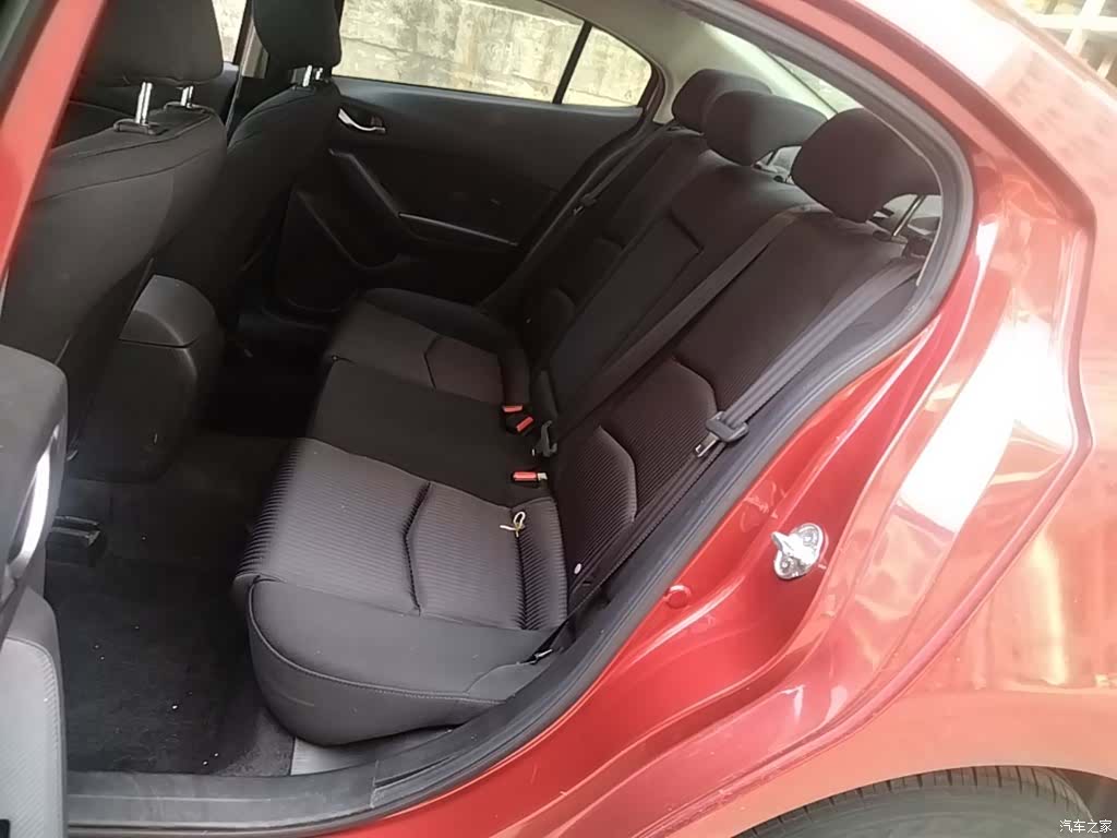Mazda Mazda3, 2014 17