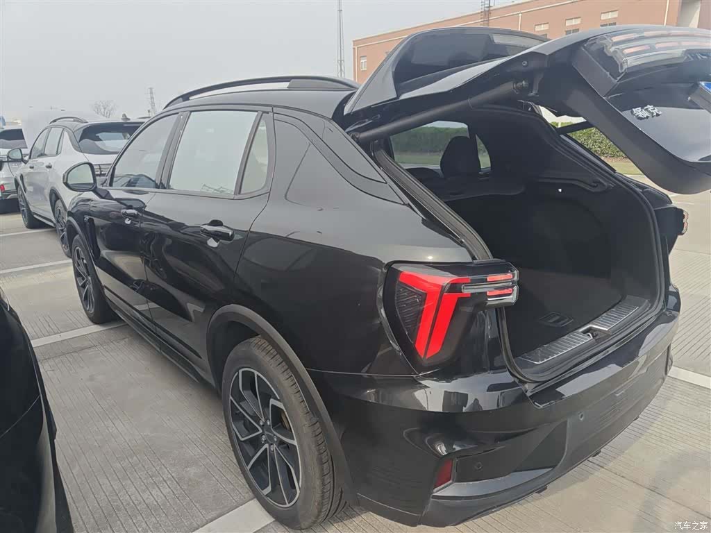 Lynk & Co 01, 2023 23
