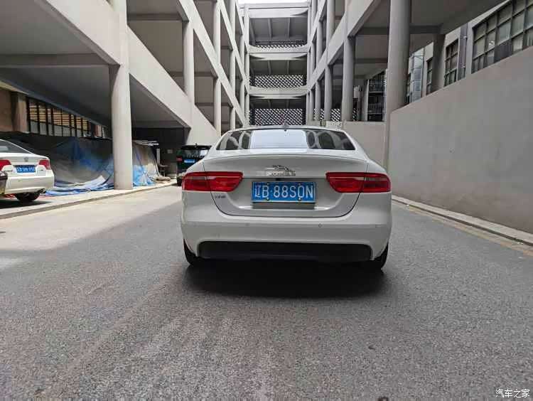 Jaguar XE, 2016 6