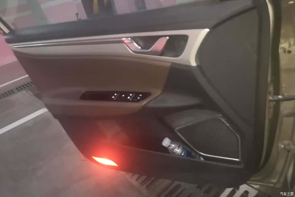 Geely Emgrand, 2017 7