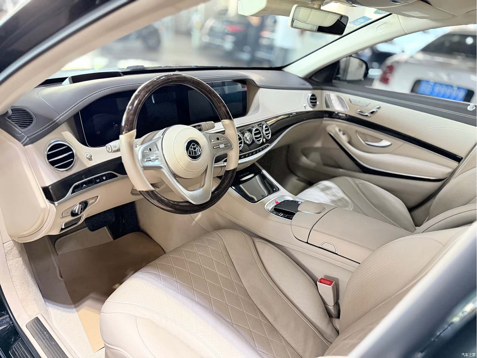 Maybach S-Class, 2020 4