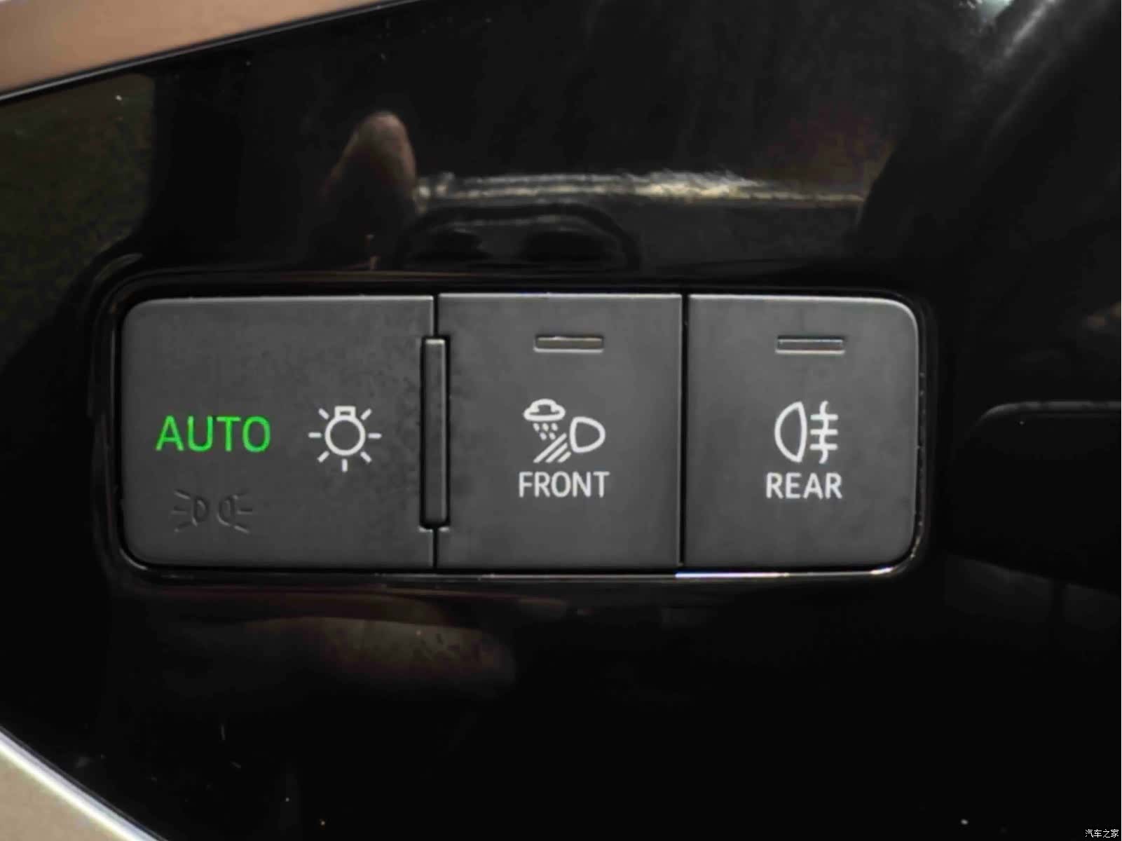 Audi Q3, 2021 11