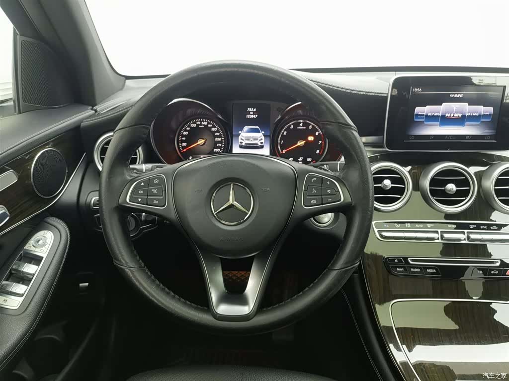 Mercedes-Benz GLC, 2017 11