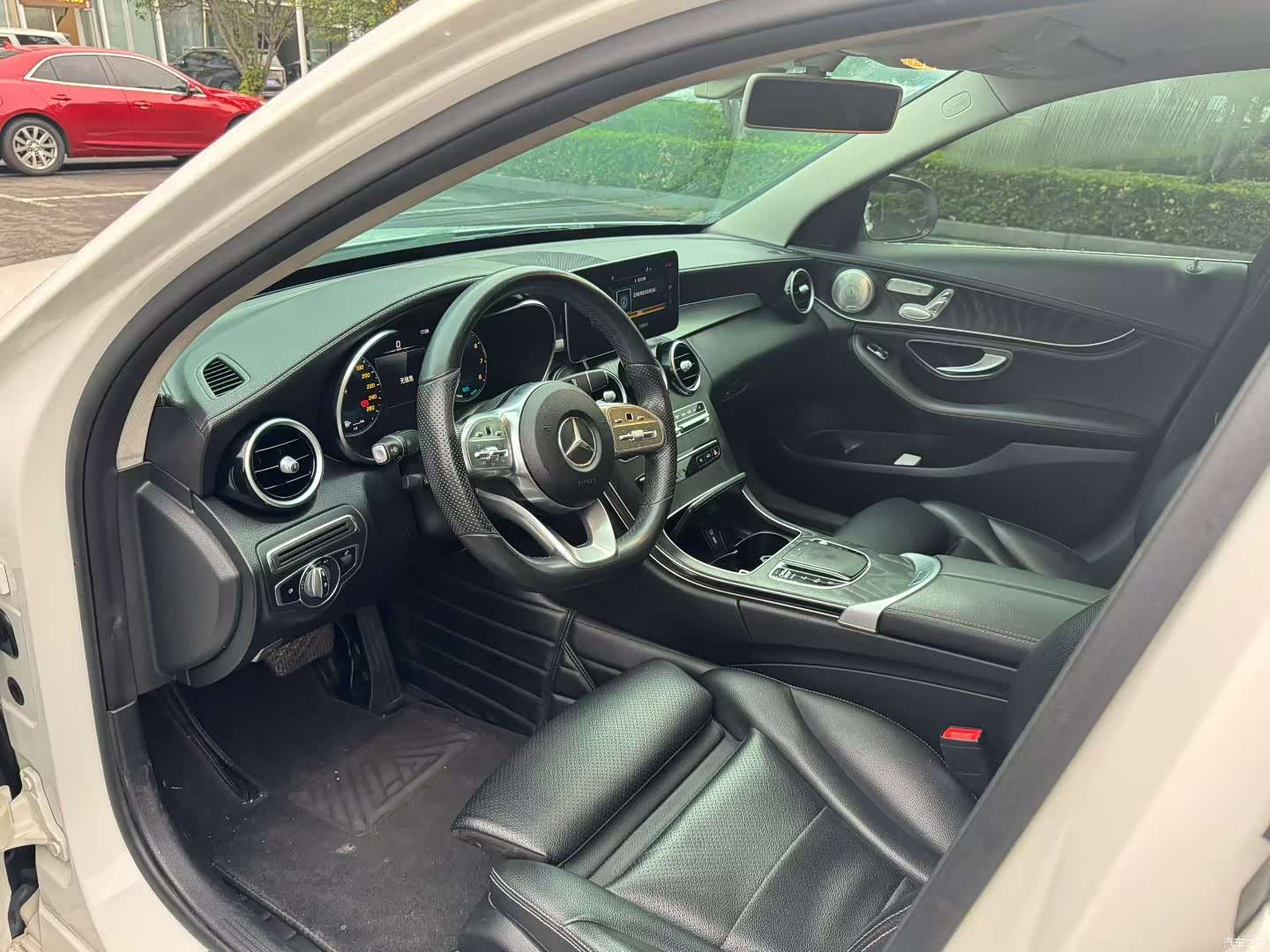 Mercedes-Benz C-Class, 2020 3