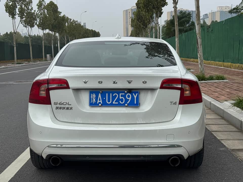 Volvo S60