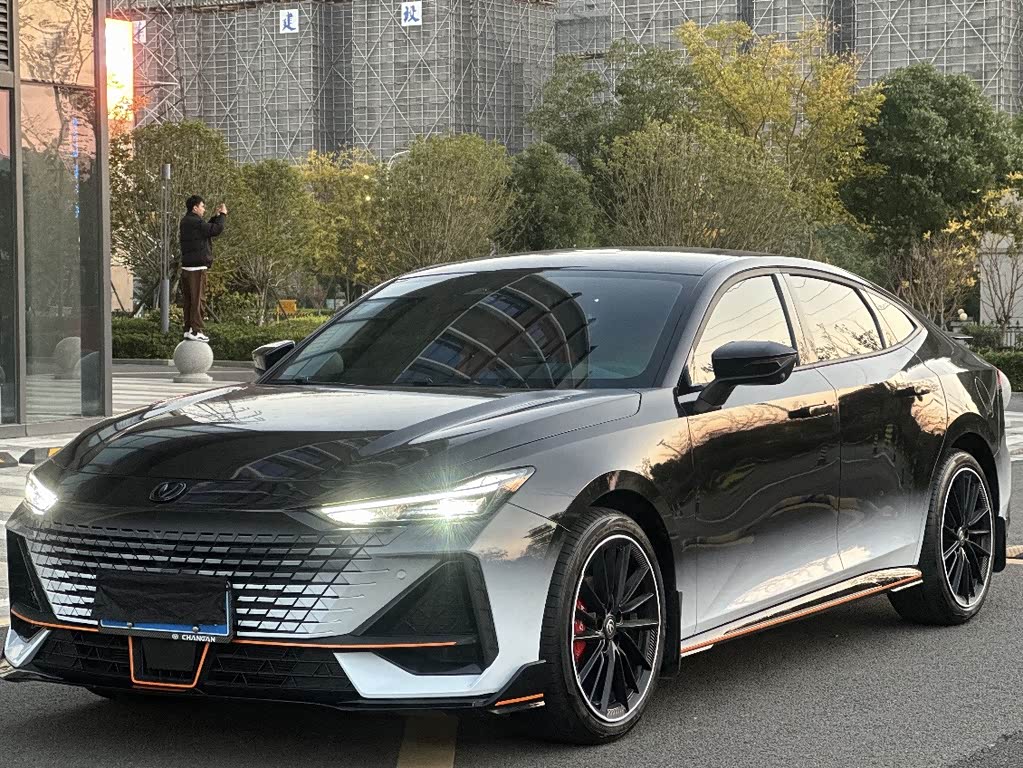 Changan UNI-V