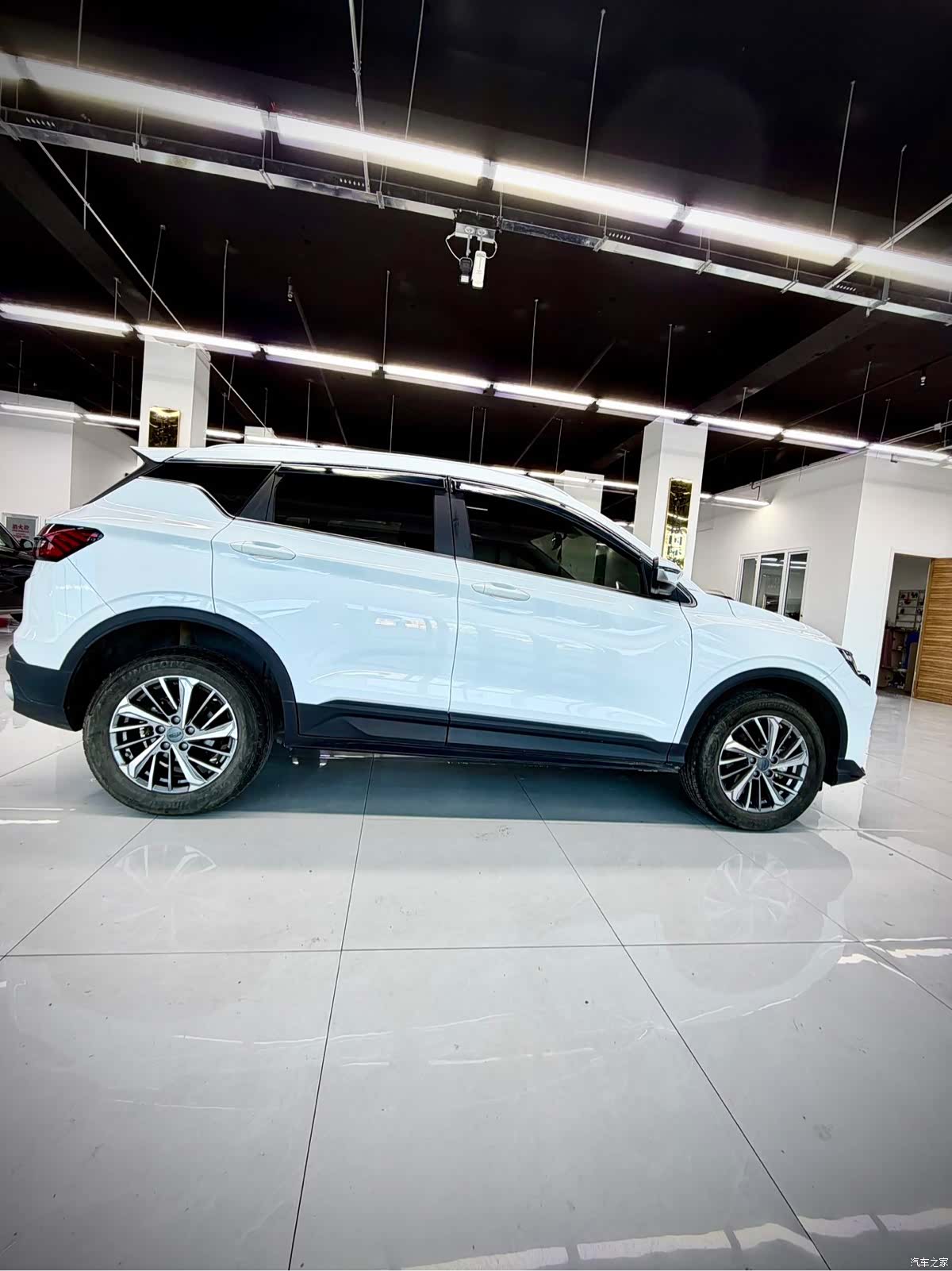 Geely Coolray, 2022 7