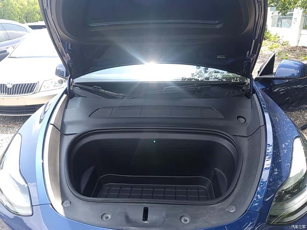 Tesla Model Y, 2021 20