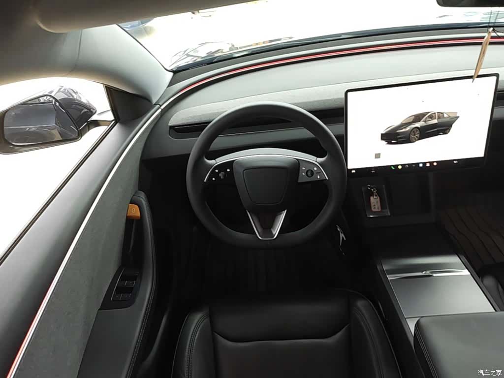 Tesla Model 3, 2024 11