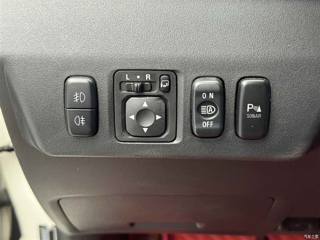 Mitsubishi Pajero, 2020 15