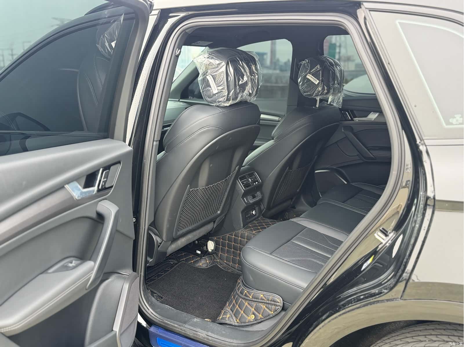 Audi Q5L, 2026 14