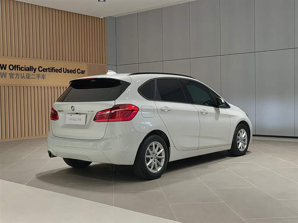 BMW 2 series station wagon