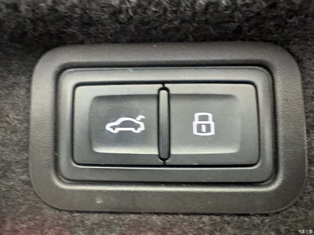 Audi A7L, 2024 22