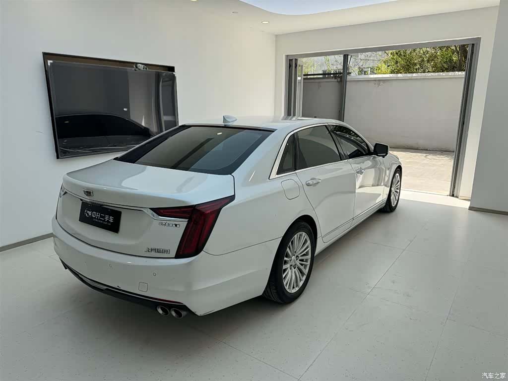 Cadillac CT6, 2021 4