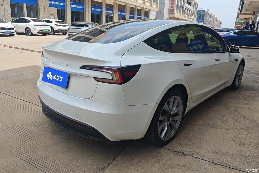 Tesla Model 3, 2024 3