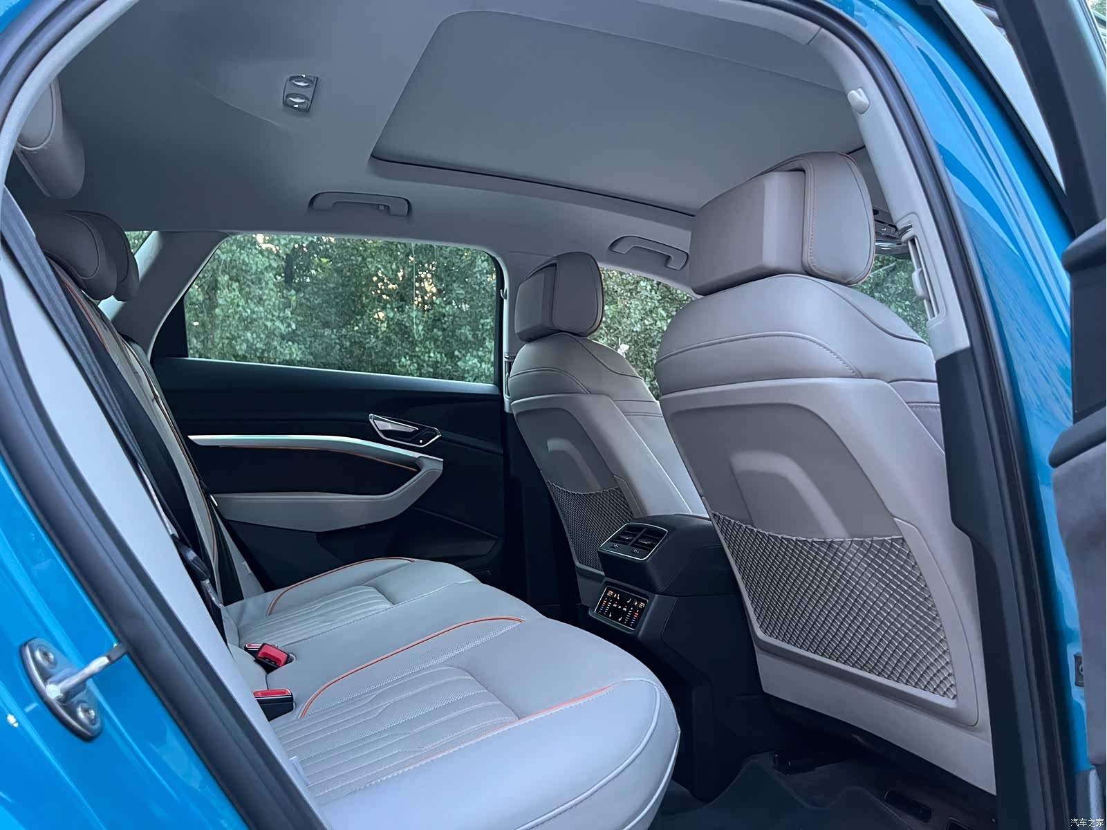 Audi e-tron, 2022 20