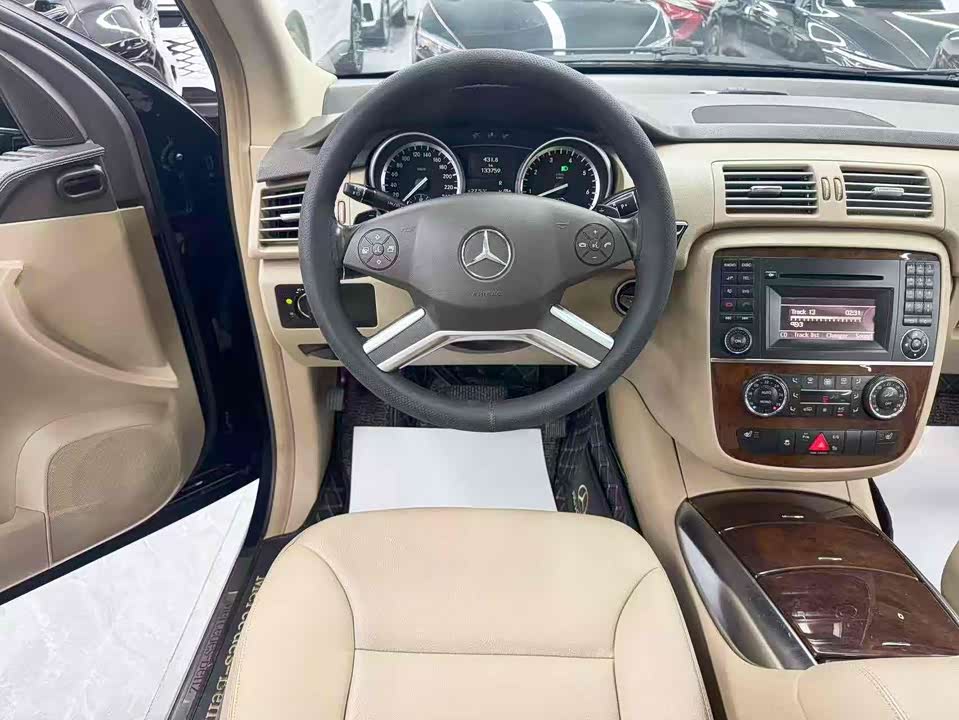 Mercedes-Benz R-class