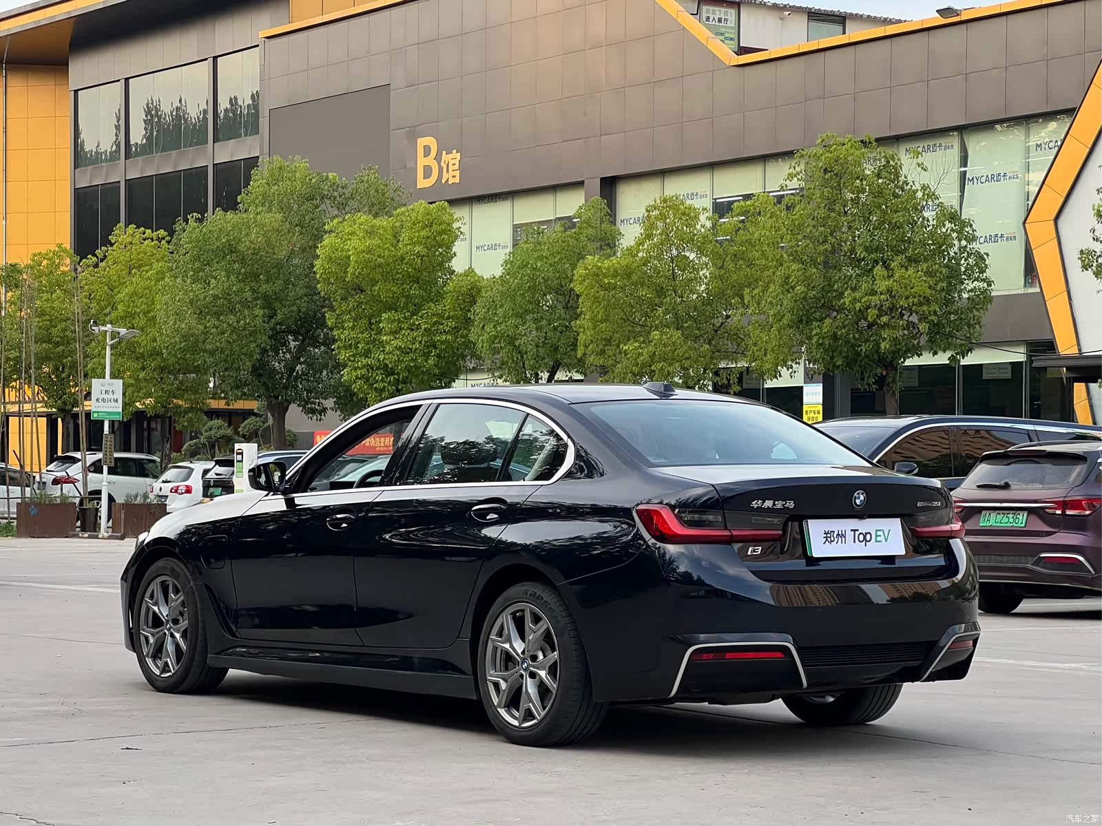 BMW i3, 2022 все фото