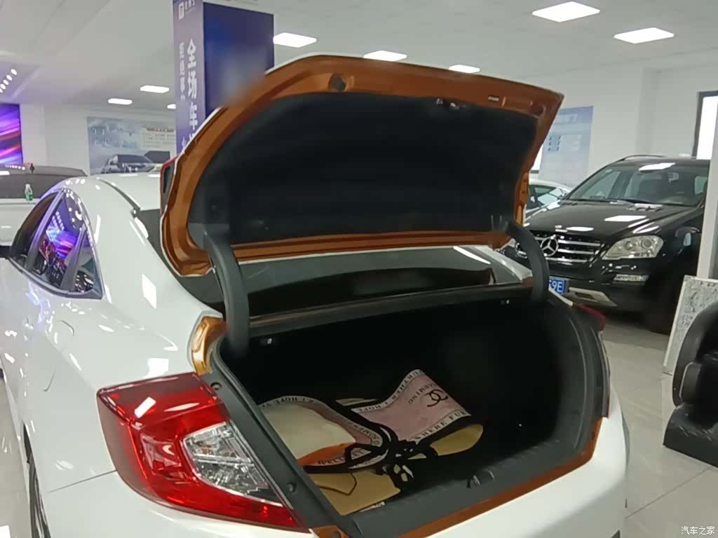 Honda Civic, 2017 19