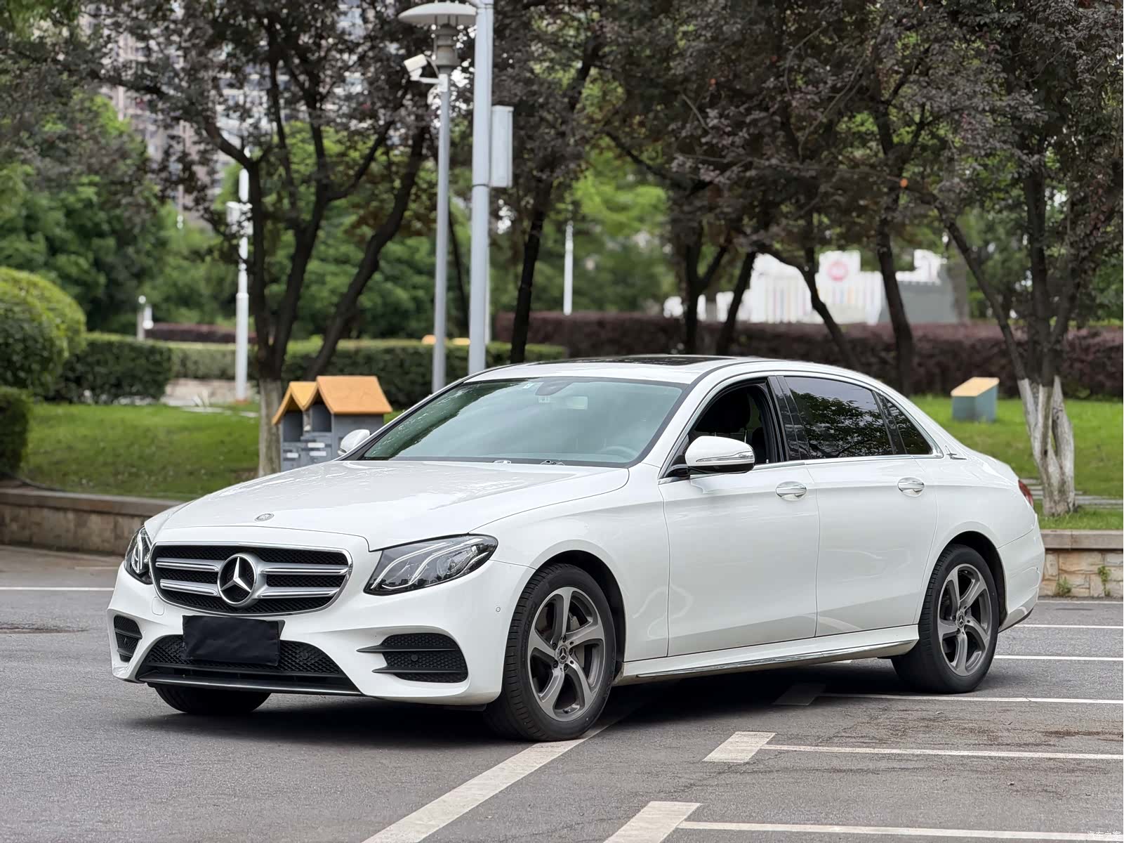 Mercedes-Benz E-Class, 2018 2
