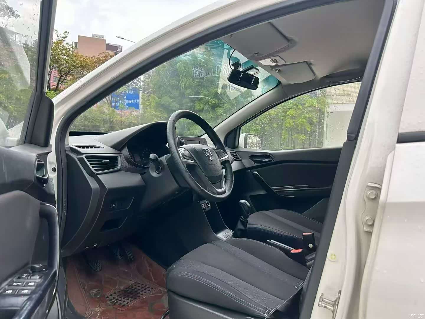 Wuling 310, 2017 4