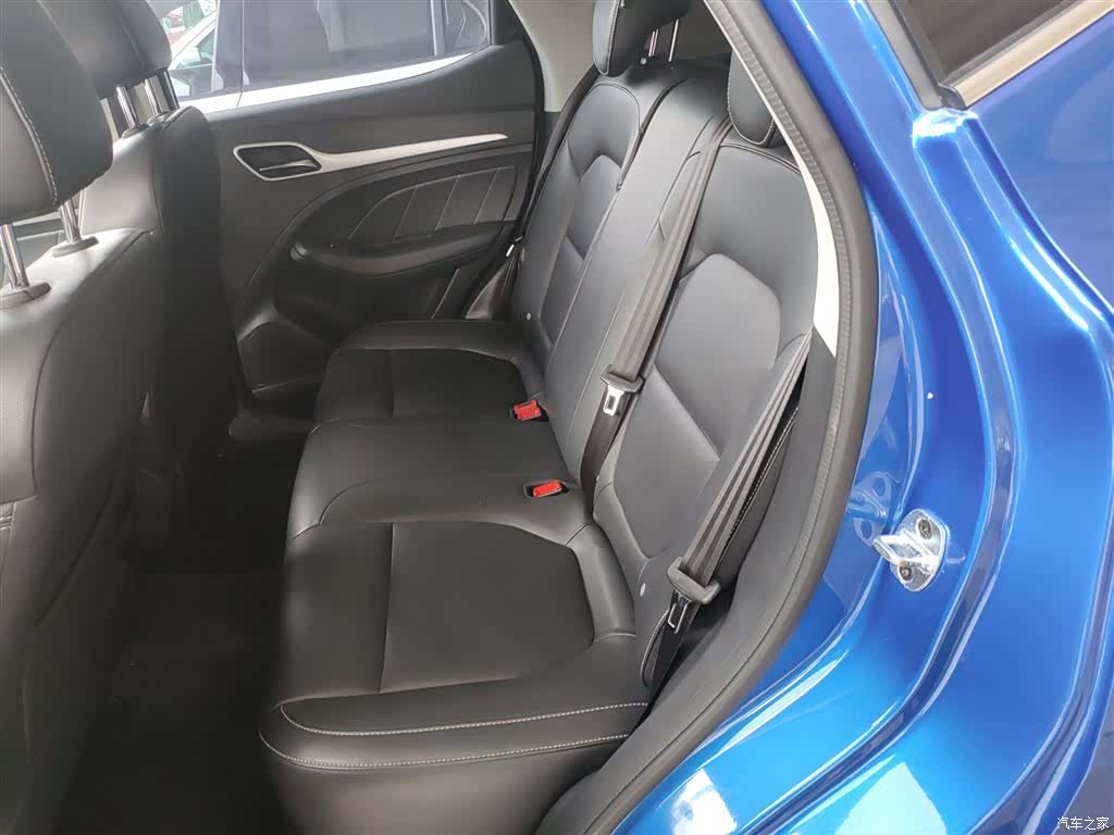 MG ZS, 2017 17