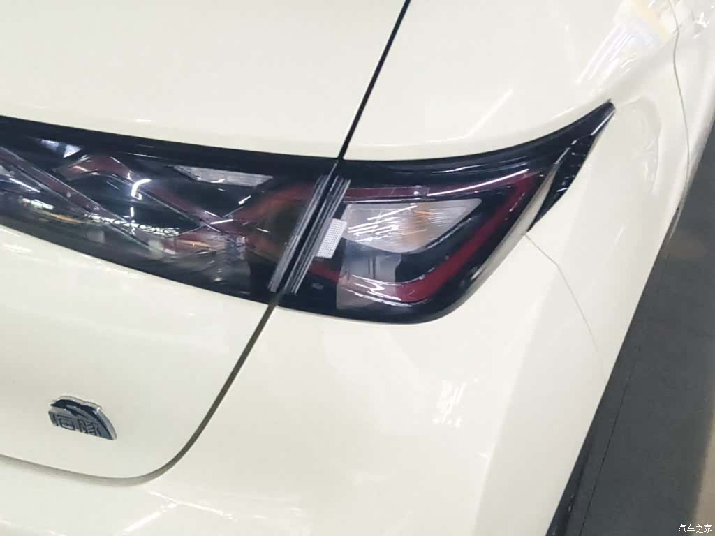 BYD Dolphin, 2023 8