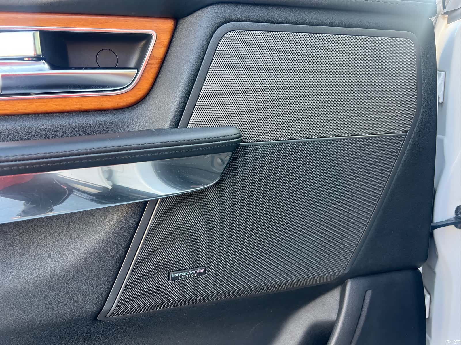 Land Rover Range Rover, 2012 16