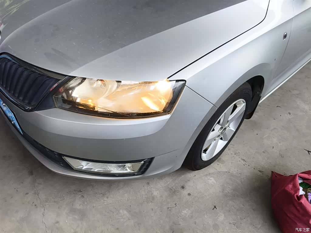 Skoda Rapid, 2014 24