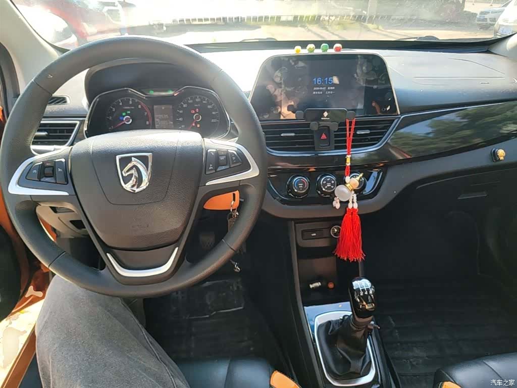 Wuling 310, 2017 10