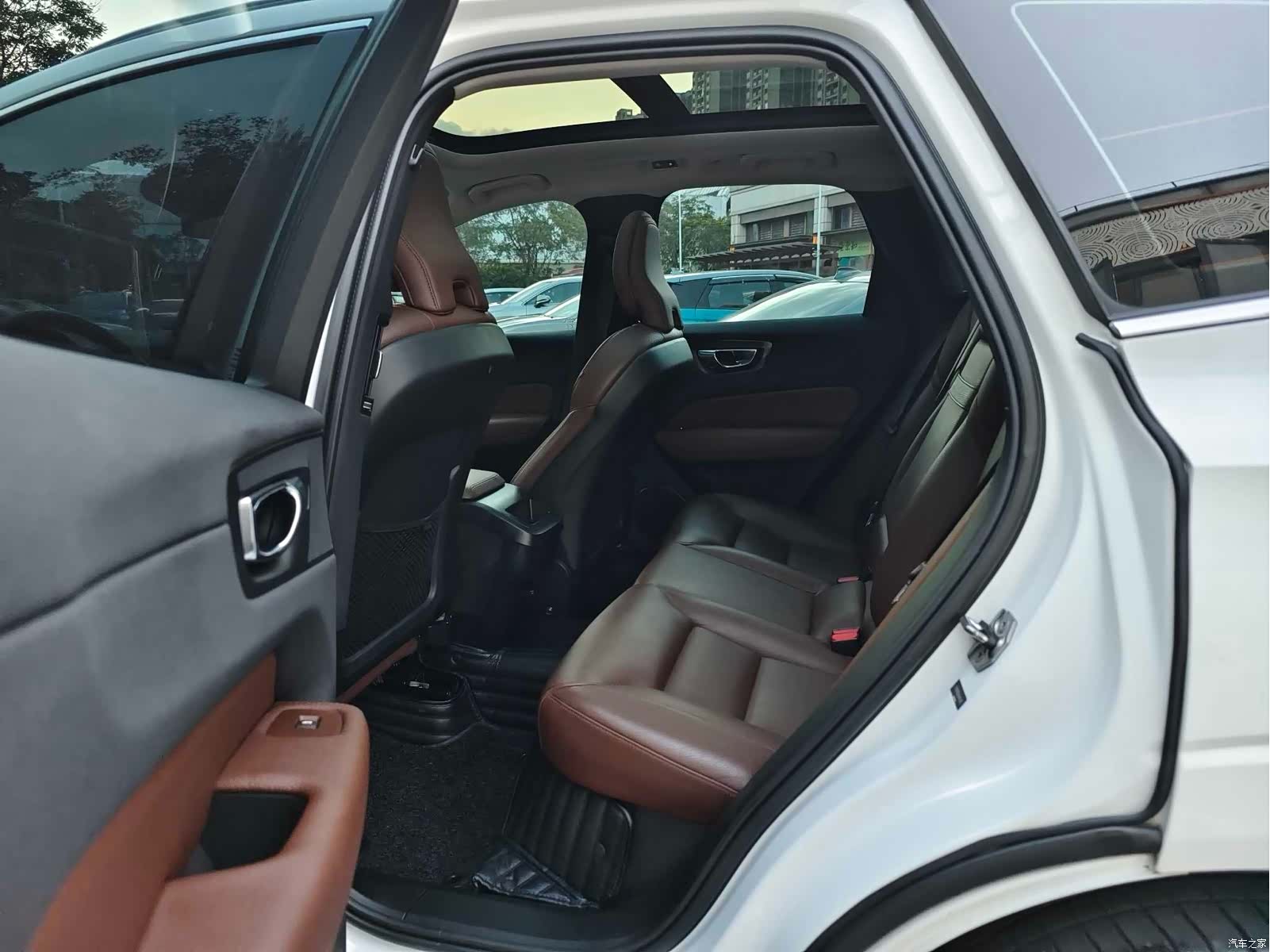 Volvo XC60, 2020 12