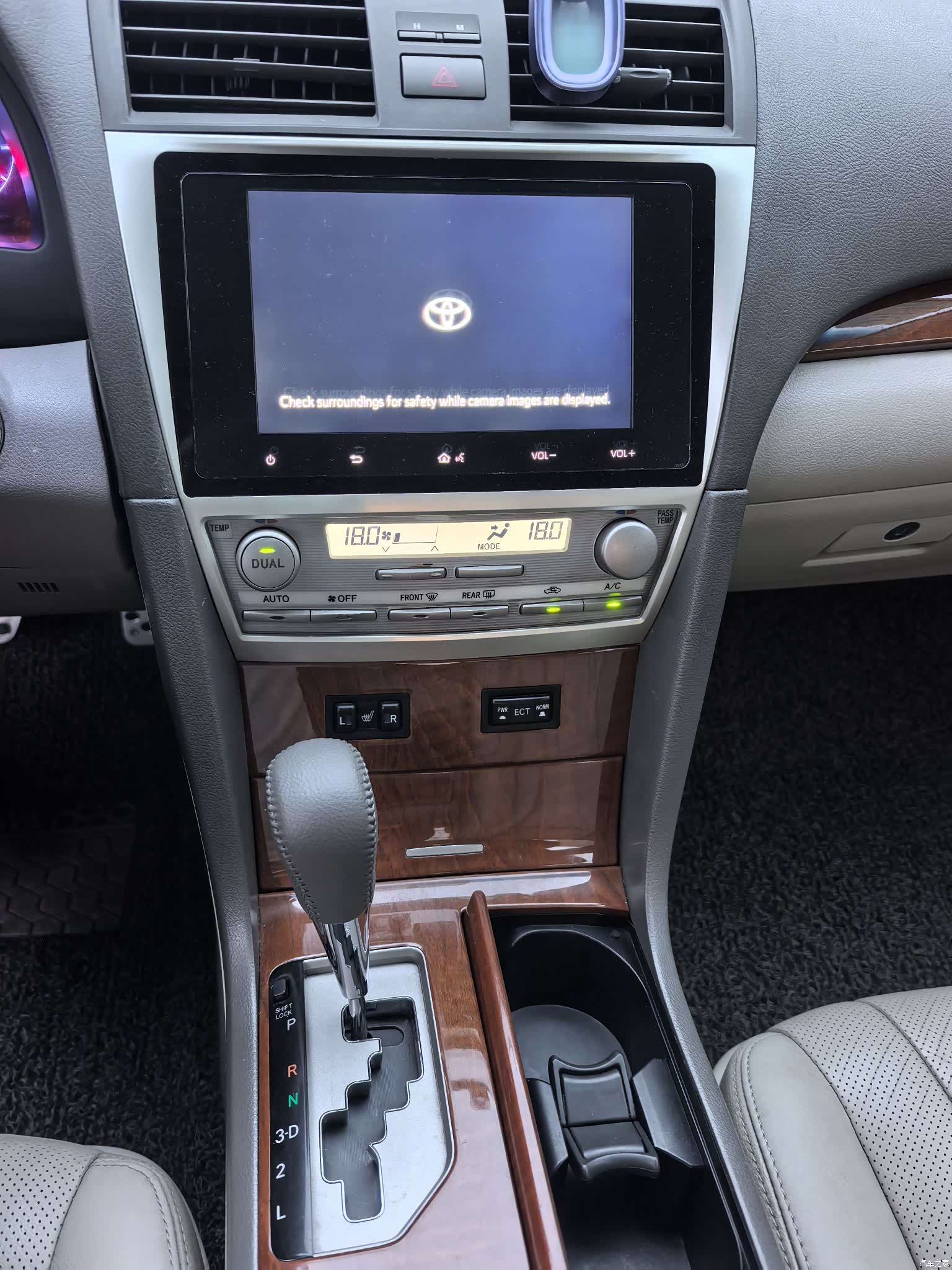 Toyota Camry, 2014 11