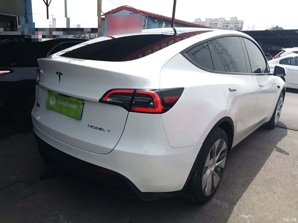 Tesla Model Y, 2022 7