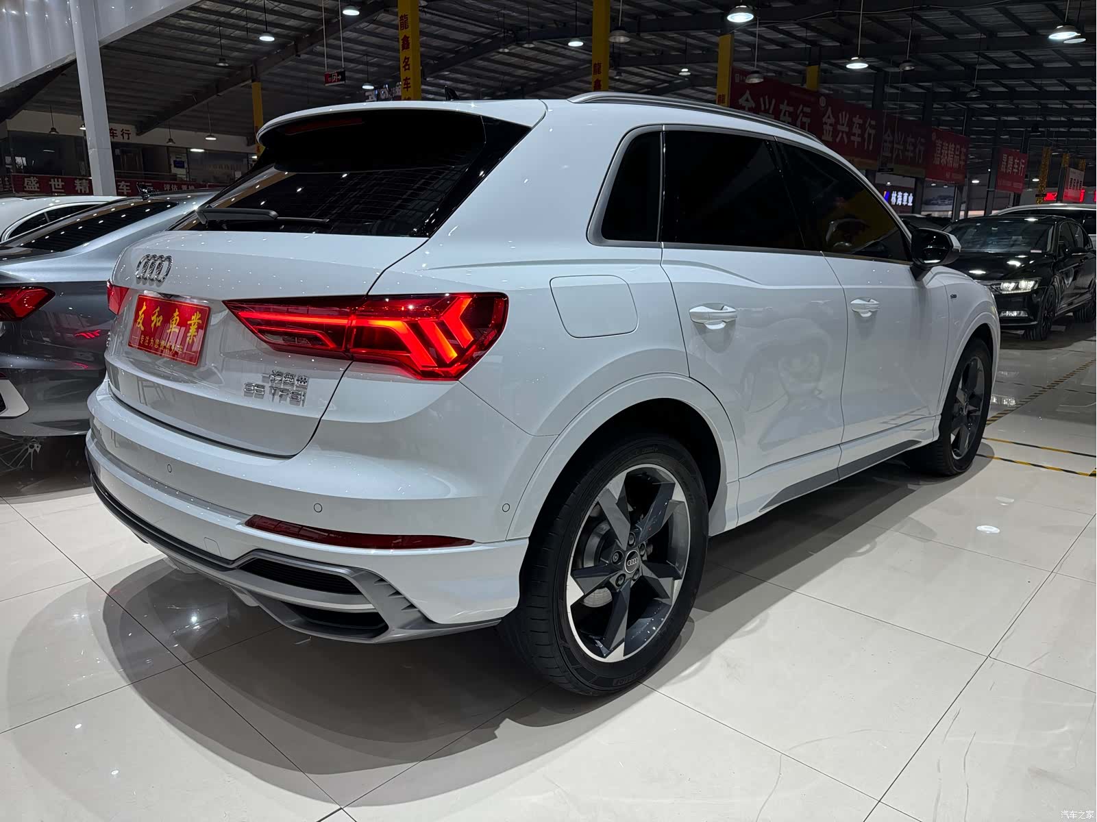 Audi Q3, 2023 12