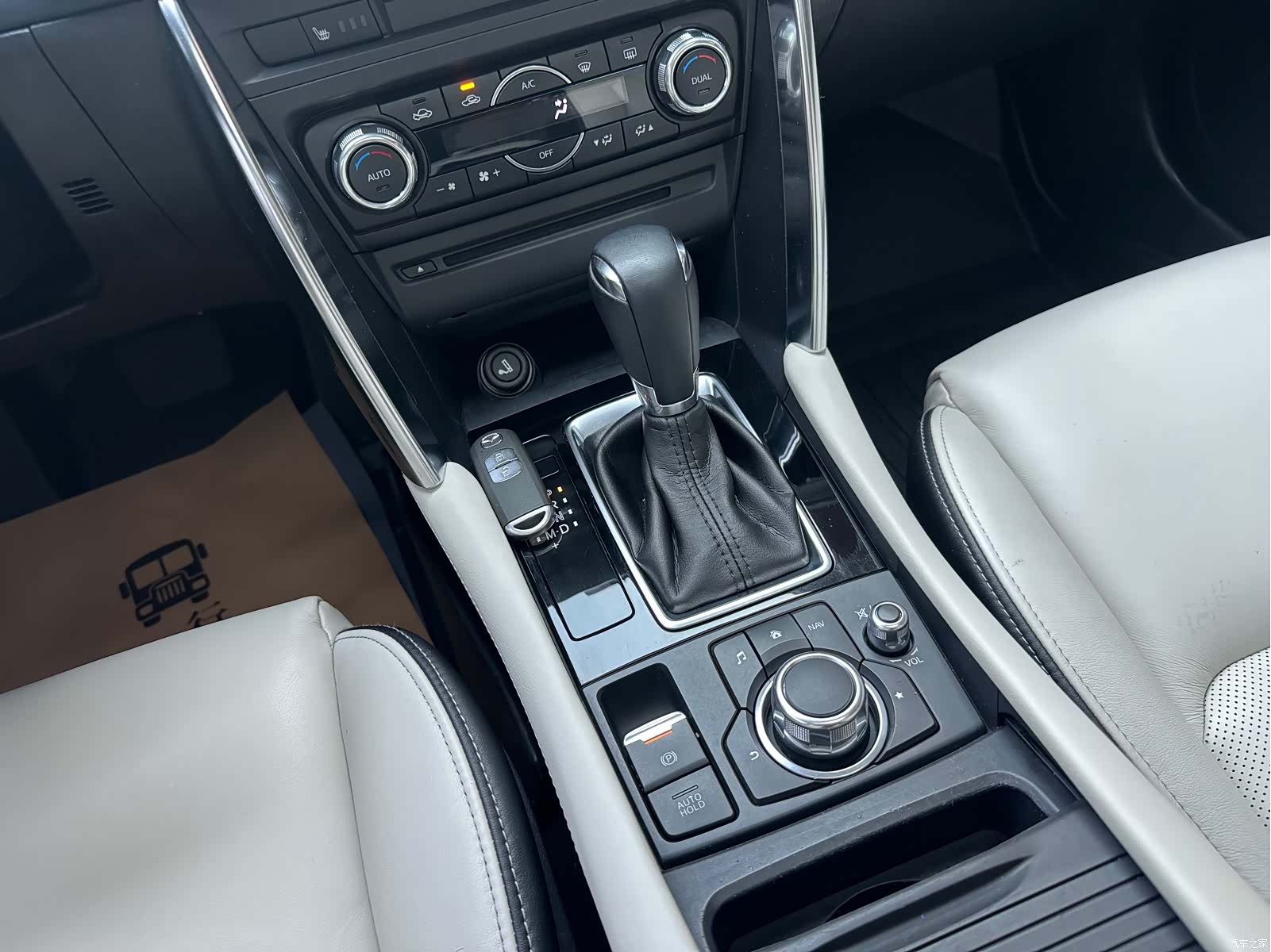 Mazda CX-4, 2016 13