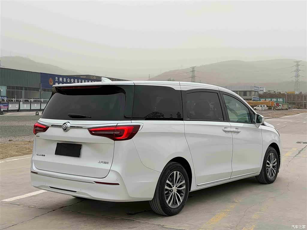 Buick GL8, 2023 4
