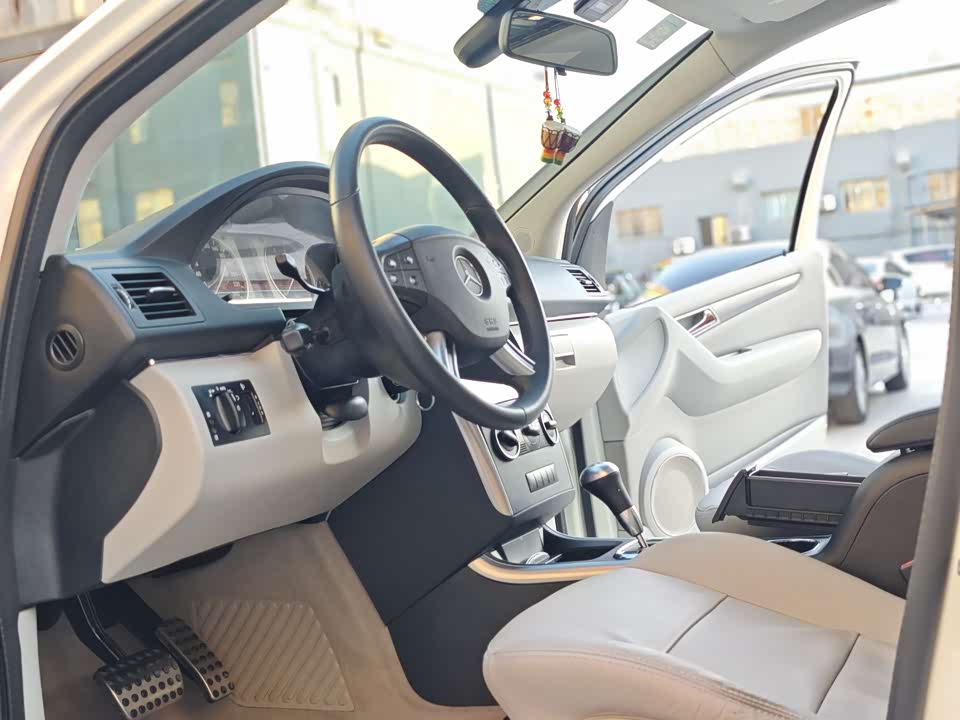 Mercedes-Benz Class B