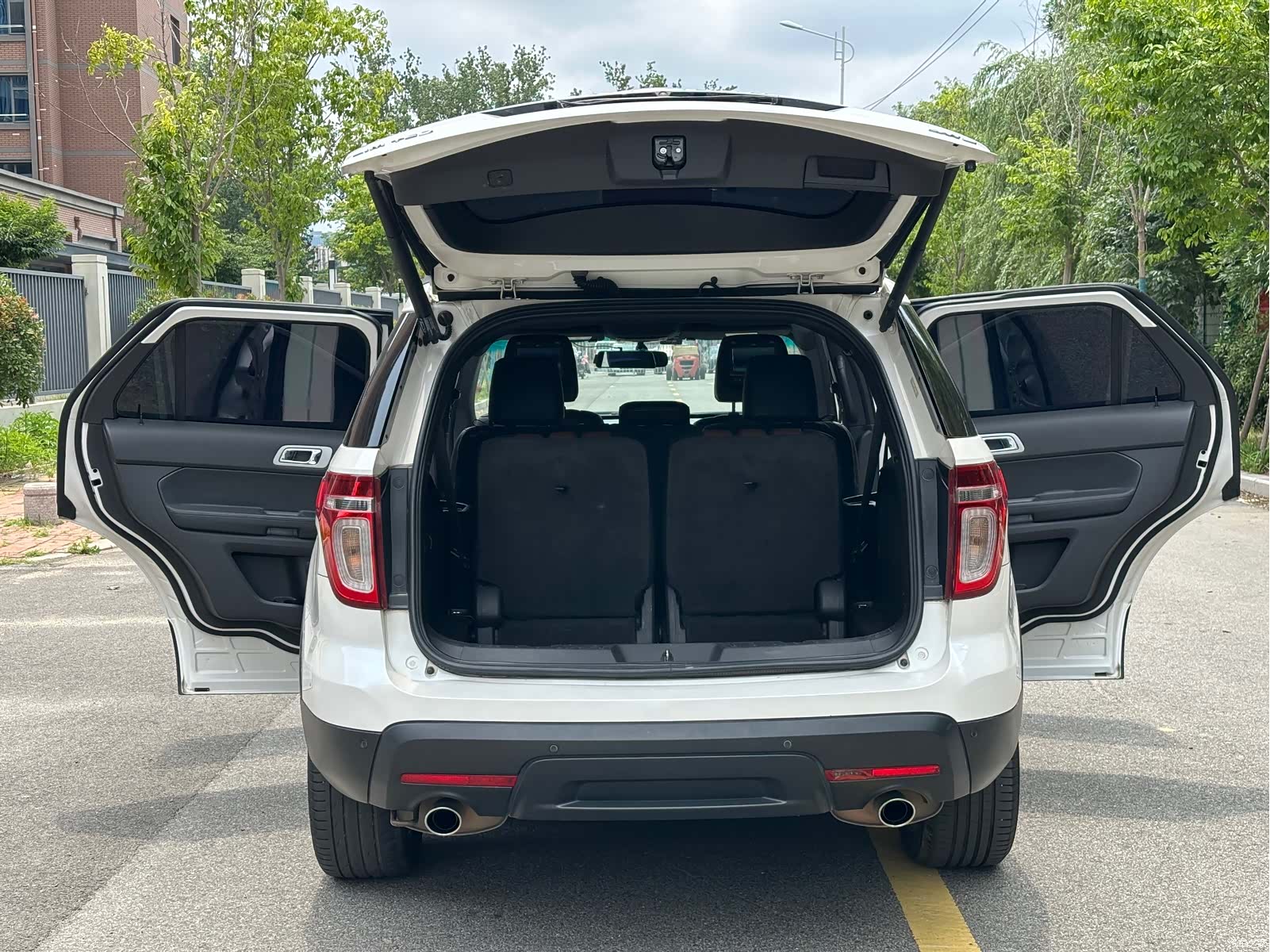 Ford Explorer, 2015 8