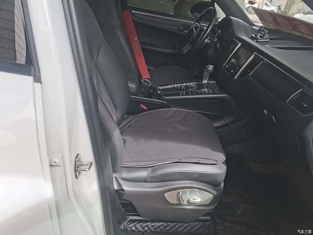 Porsche Macan, 2015 все фото