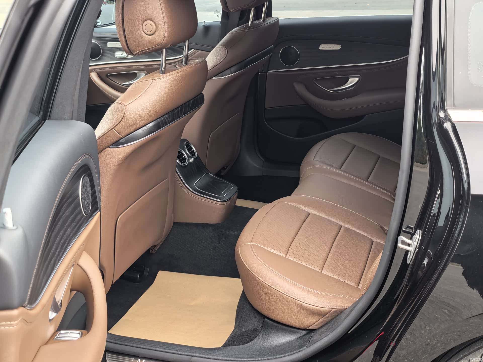 Mercedes-Benz E-Class, 2022 7