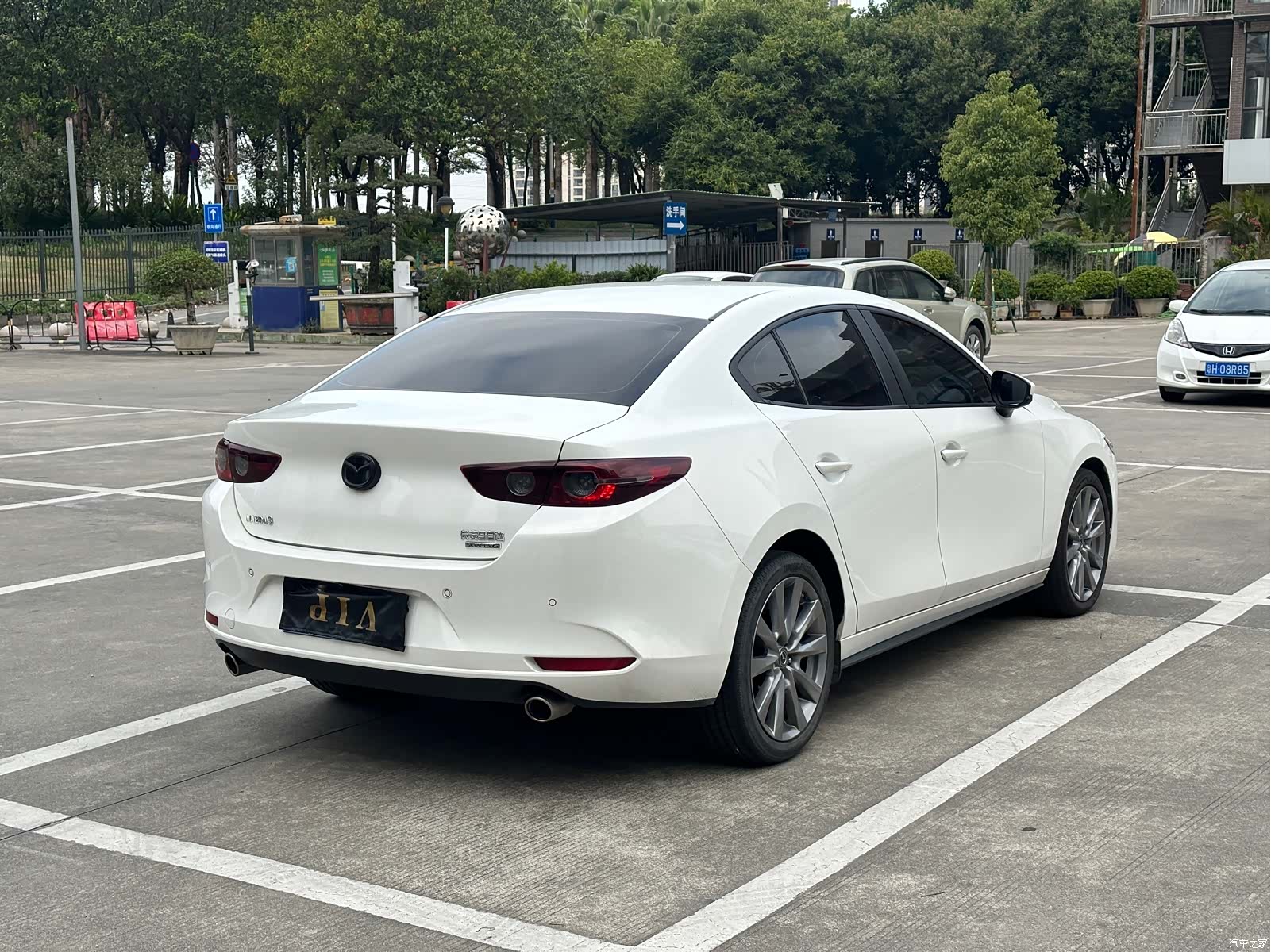 Mazda Mazda3, 2023 31