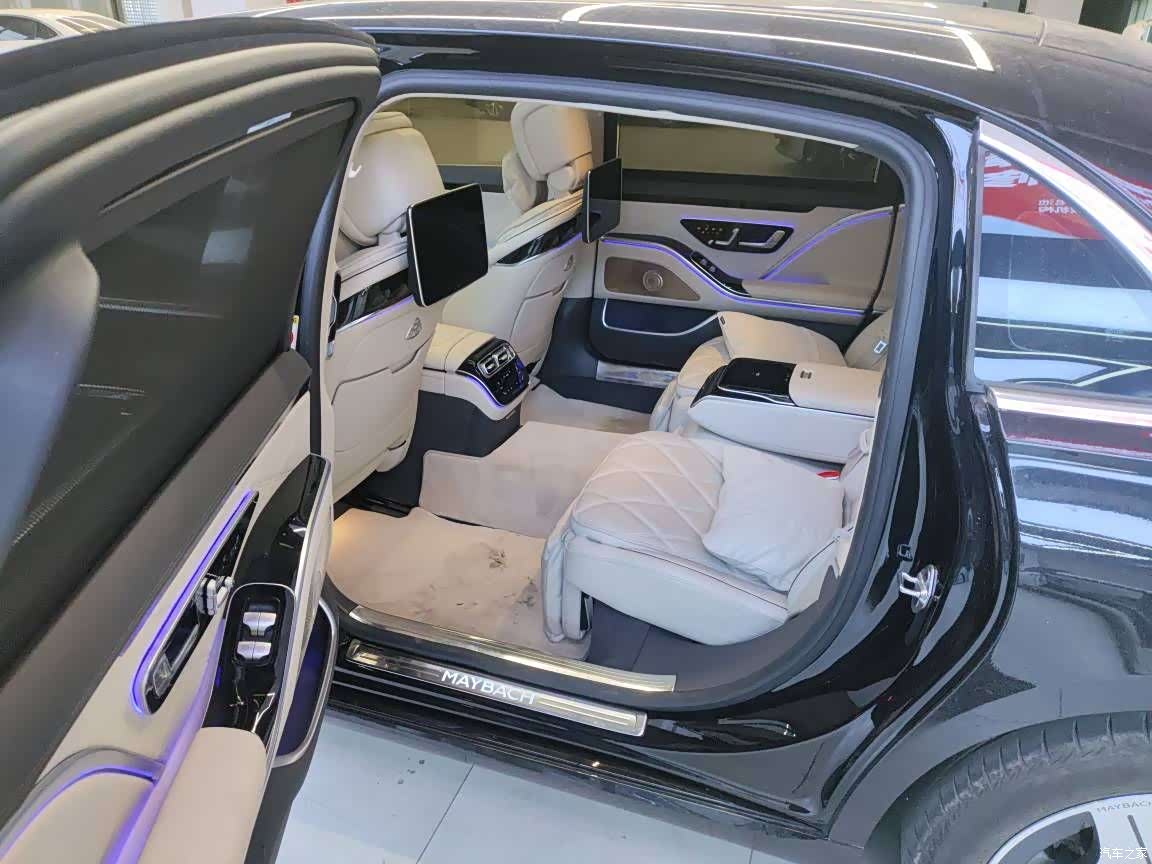 Maybach S-Class, 2023 6