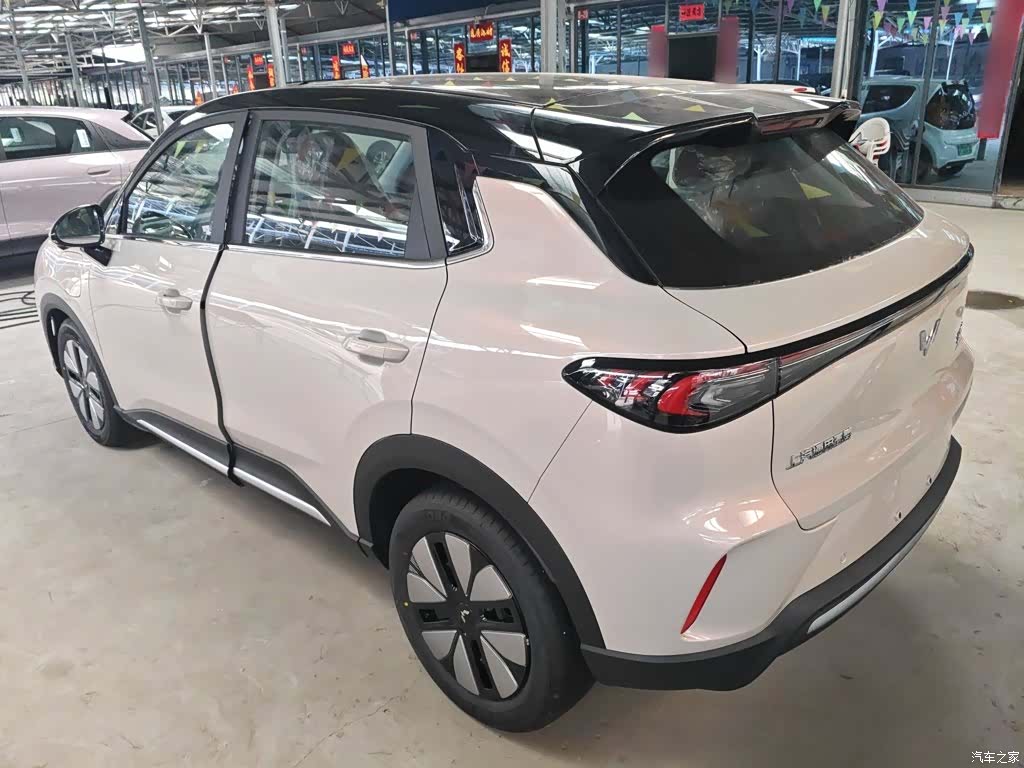 Wuling S, 2026 все фото