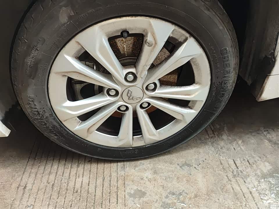 Wuling Wuling Jiachen