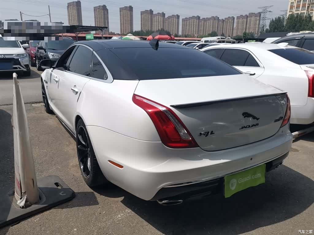 Jaguar XJ, 2017 все фото