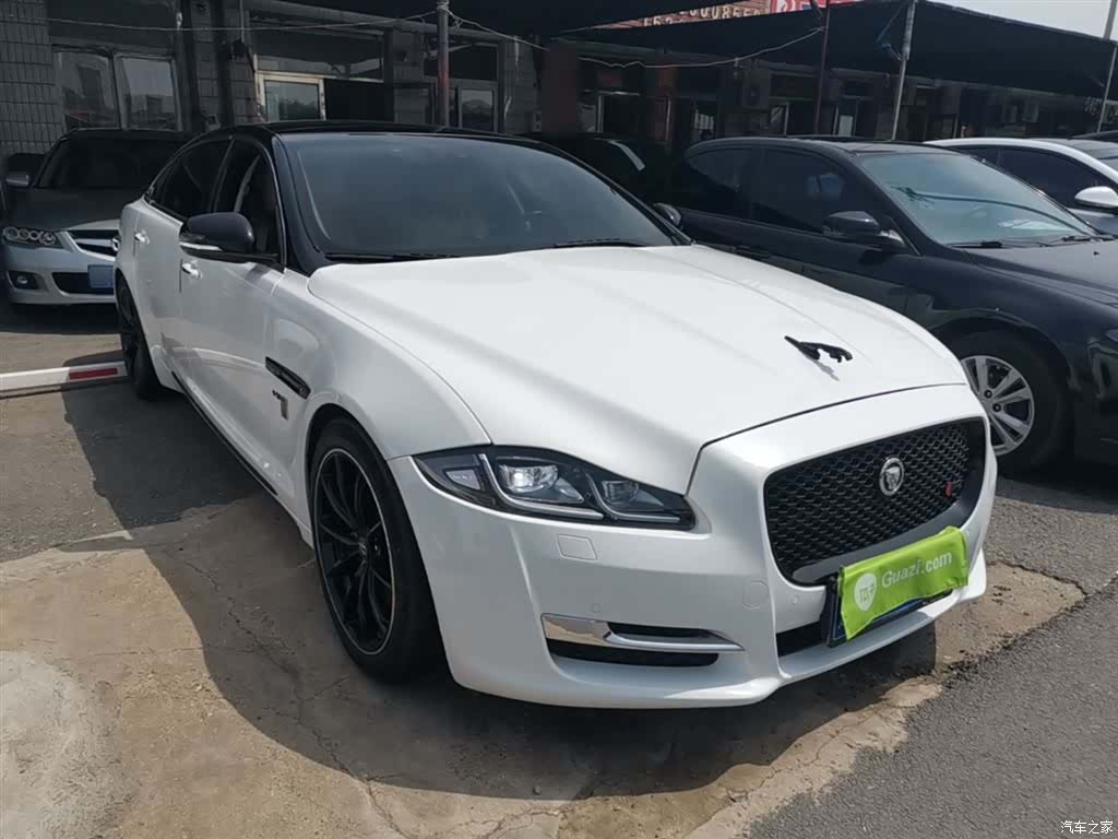 Jaguar XJ, 2017 4