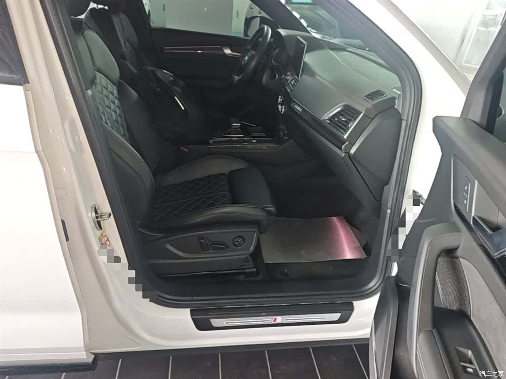 Audi Q5L, 2022 11