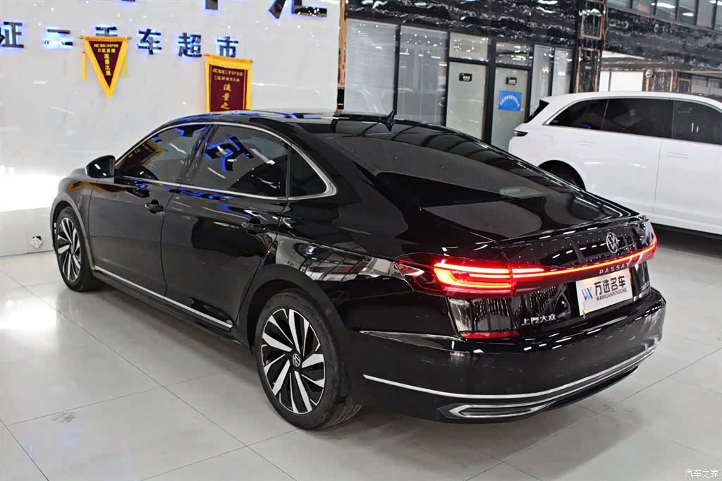 Volkswagen Passat, 2024 14